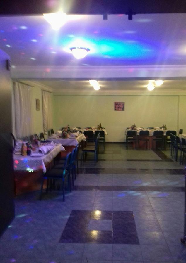Zvartnots Hotel 萨克德佐尔镇 外观 照片